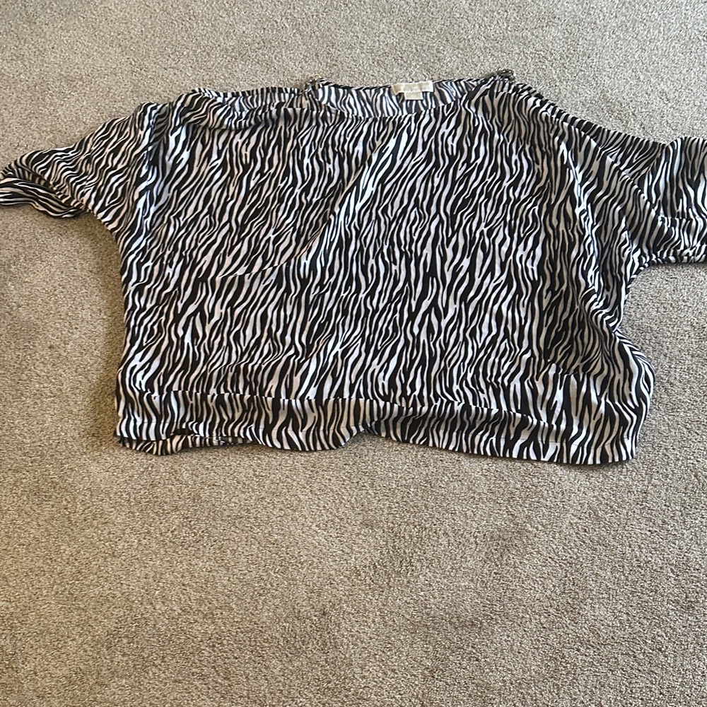 Michael Kors zebra print cut out shoulders size 3x